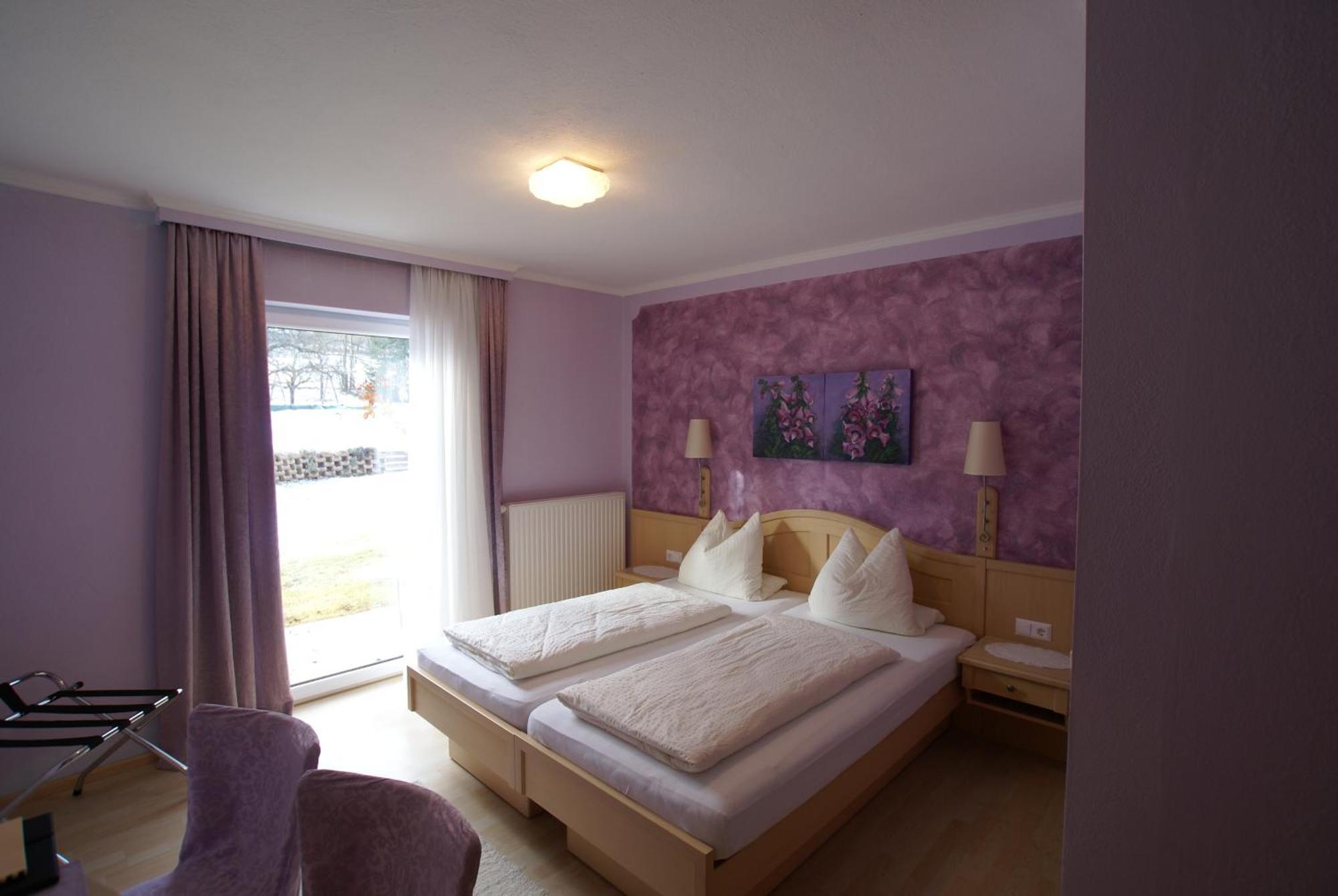 Gasthof Hotel Zur Post Ferlach Ngoại thất bức ảnh